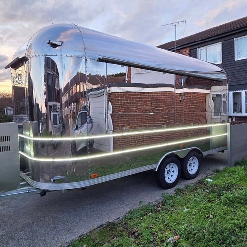 Retro airstream style - retro,