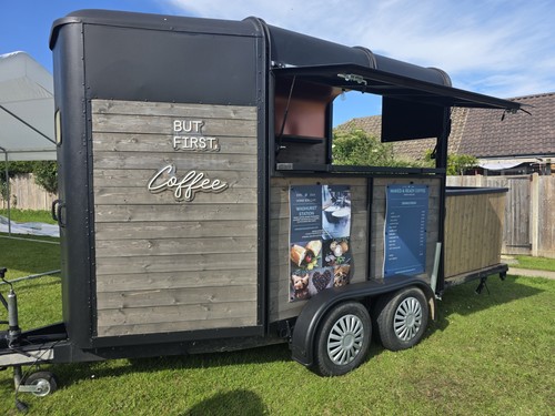 Towable mobile coffee trailer - mobile,
