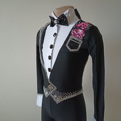 Rhythmic gymnastics leotard