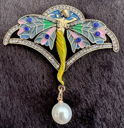 Art nouveau crystal enamel - nouveau, crystal,