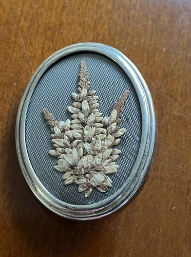Large vintage oval brooch