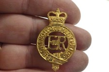 MILITARY BADGE THE HOUSEHOLD CAVALRY  4.75CM X 2.75CM (4137)