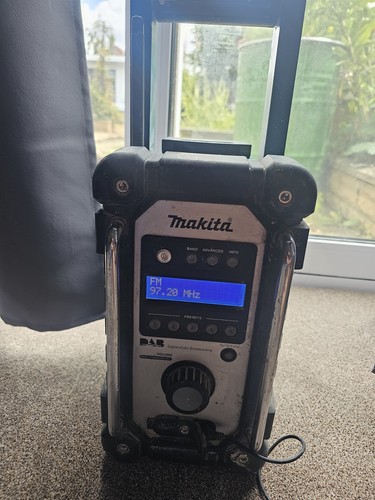 Makita dmr104 dab job - dmr104, am/fm