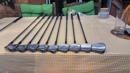 Tommy armour 845 irons - ,