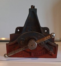 Vintage Small Woodwork Vice /