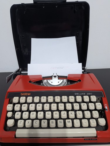 Brother deluxe 220 portable - deluxe,