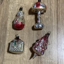 VINTAGE CHRISTMAS BAUBLES