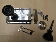 TRADITIONAL CLASSIC RETRO