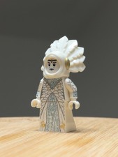 The Onyx Queen White Alt