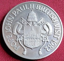 1982 POPE JOHN PAUL II BRITISH VISIT SOUVENIR COMMEMORATIVE MEDAL