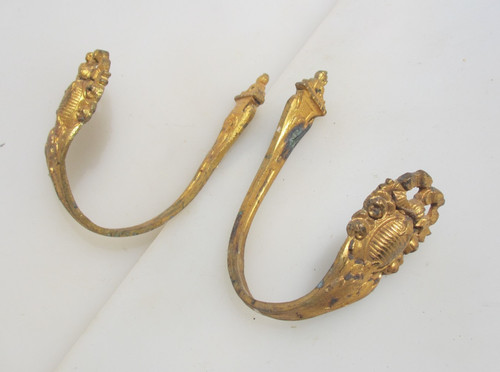 Antique brass curtain tie - brass,