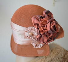1920s Vintage Style Flapper Wide Brim Summer Hat in a Rusty Brown