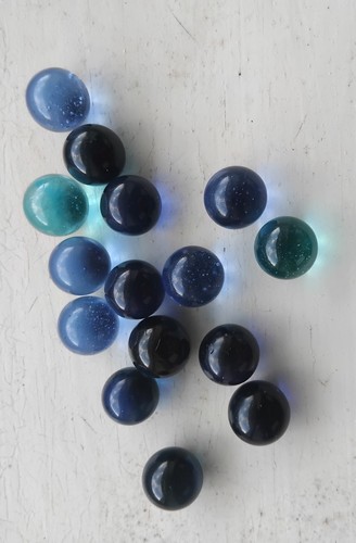 Fifteen small blue glass - small,