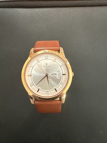 Titan quartz men watch - quartz,