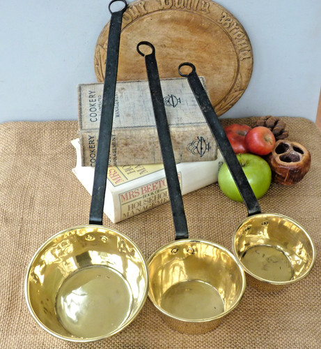 Brass hanging utensils - , vintage