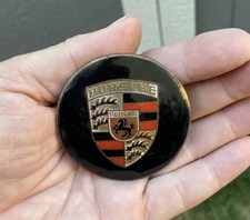 Old Vintage PORSCHE STUTTGART Sports Car Emblem Round Automobile Cap Cover Badge