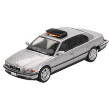1:64 Scale Mini GT James Bond