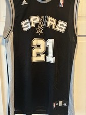 Vintage San Antonio Spurs Jersey M Adidas Basketball NBA Tim Duncan 21