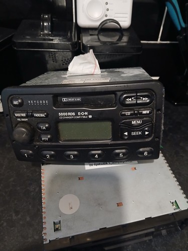 Ford focus 2000 - , radio