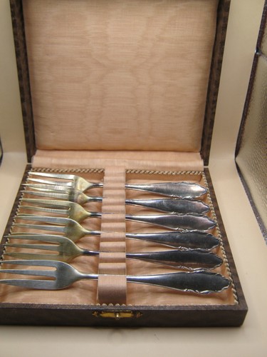 Antique cased set - 6, silver