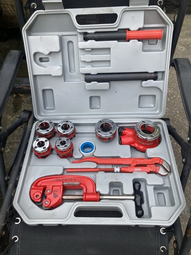 Pipe threading kit - threading, duty