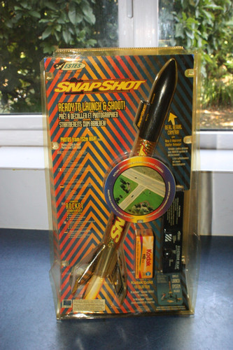 Vintage boxed estes - boxed, flying