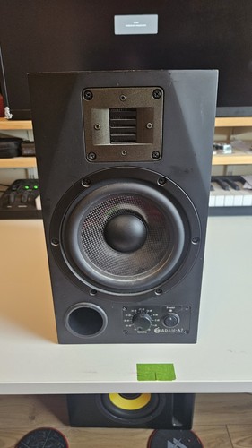 Adam studio monitor - a7,