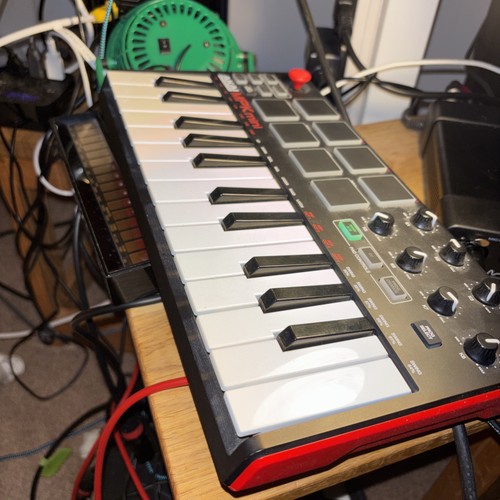 Mpk mini compact keyboard - mini, and