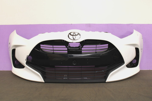 Toyota yaris front bumper - front,
