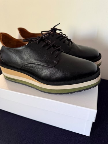 Russell and bromley blakelow - russell,