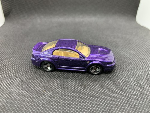Hot wheels 99 - hot, ‘99