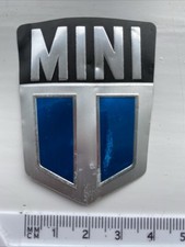 Mini Bonnet Badge Original