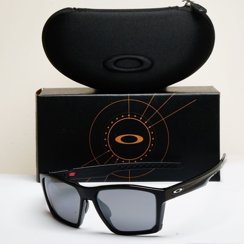 Oakley sunglasses polarized - oakley,