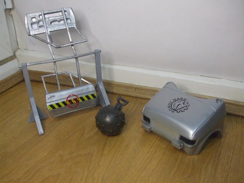 Retro robot wars - wars, arena
