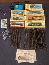 Vintage Bachmann HO Train Set Cars Tracks Locomotive with Accessories UNTESTED