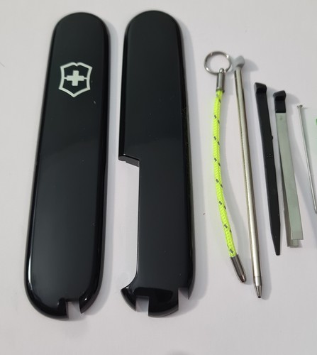 Victorinox 91mm plus - plus, scales