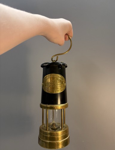 Replica british coal mining - coal,