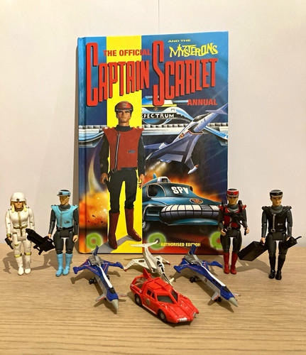 Vintage 1993 captain scarlet - captain,