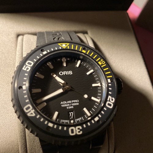 Oris divers men - aquis,