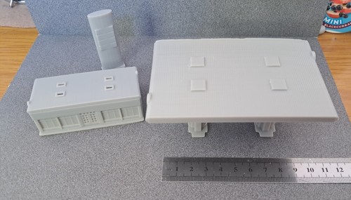 Gauge resin petrol station - n,