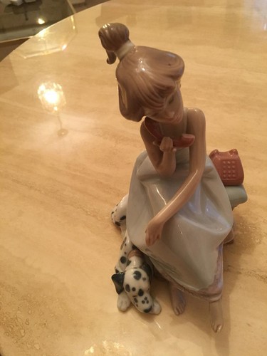 Lladro chit chat girl on - chit-chat,