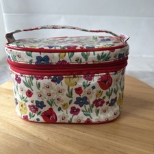 Cath kidston print train case