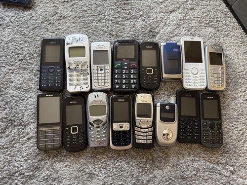 Job lot x16 phones - job,