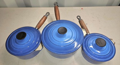 Creuset cast - le, (cousances)