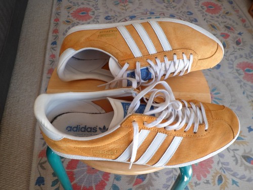 Mens coloured adidas gazelle - coloured,