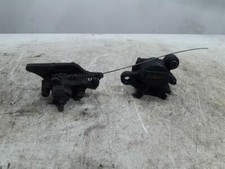 FRONT CALIPER & CARRIER HONDA