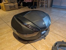 Givi V47 Monkey System Top Box And Mounting Bracket for gsx1400