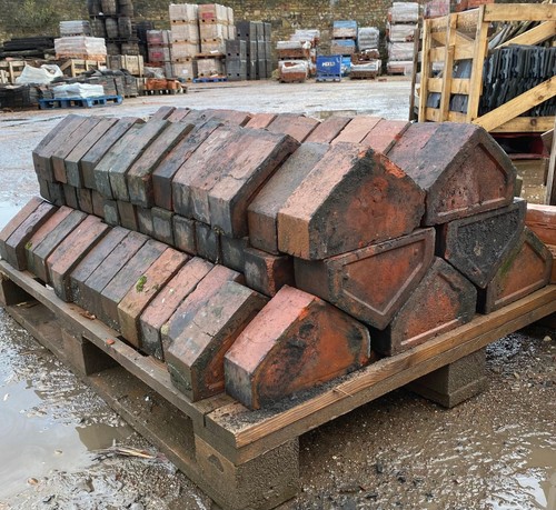 Reclaimed triangle wall coping - reclaimed,