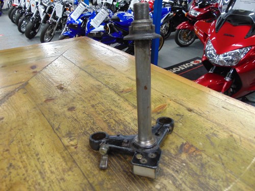 Honda h100s bottom fork yoke - honda,