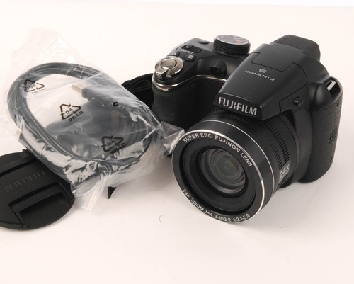 Fuji finepix s4200 14mp - 14mp, 24x